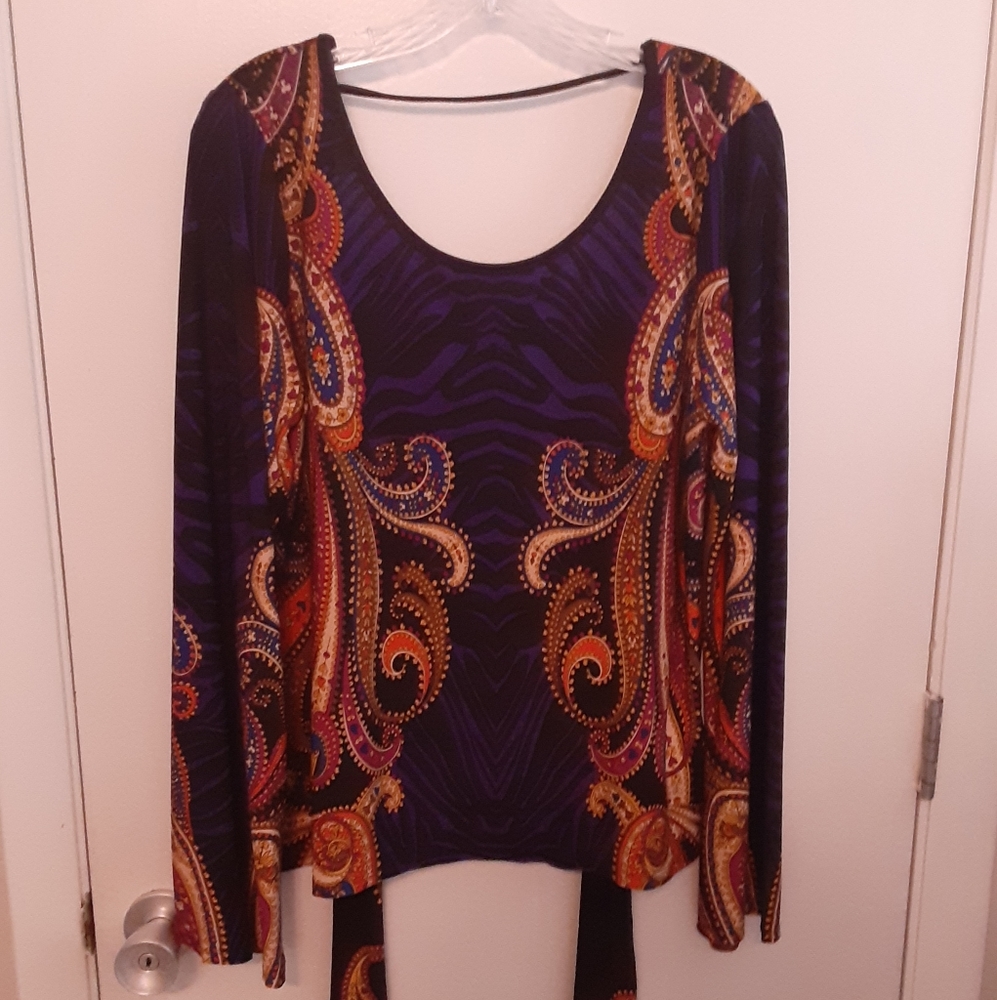 venus backless top